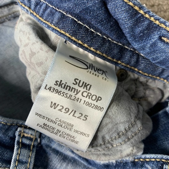Silver Jeans‎ Womens Jeans 29 Blue Dark Wash Denim Distressed Suki Skinny Crop - Picture 11 of 13